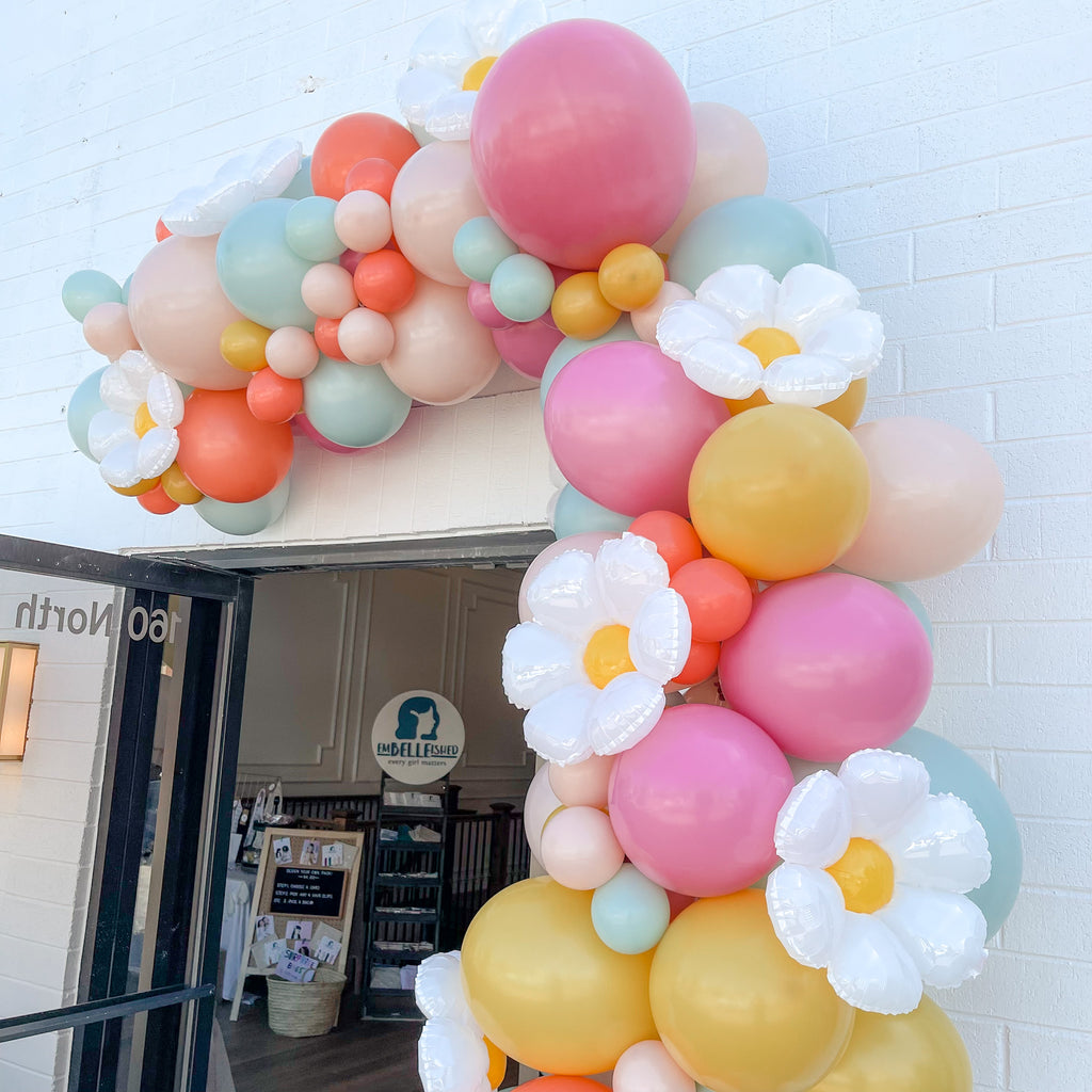Daisy Balloon Garland Kit| Groovy Party
